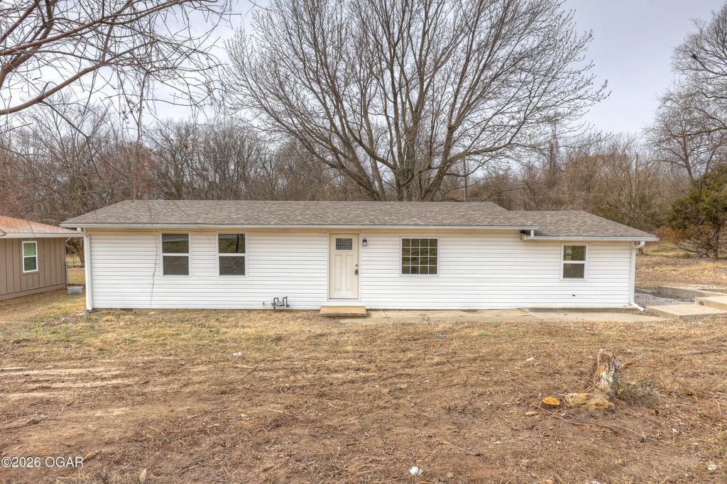 1632 N St Louis Avenue, Joplin, MO 64801