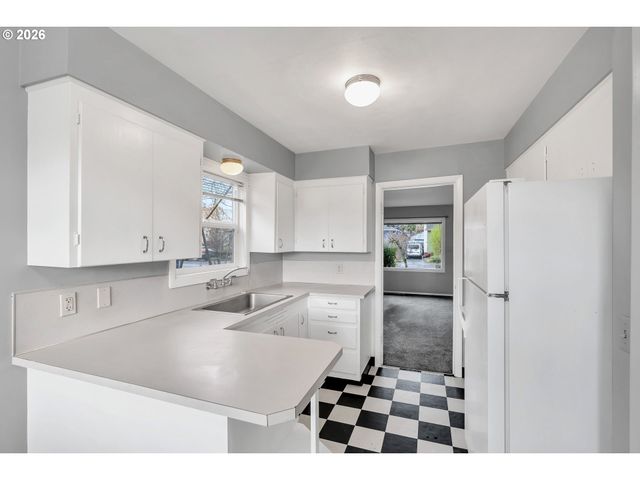 1323 Ne 47TH Ave, Portland, OR 97213