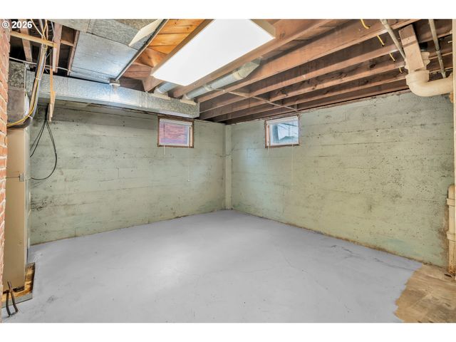 1323 Ne 47TH Ave, Portland, OR 97213