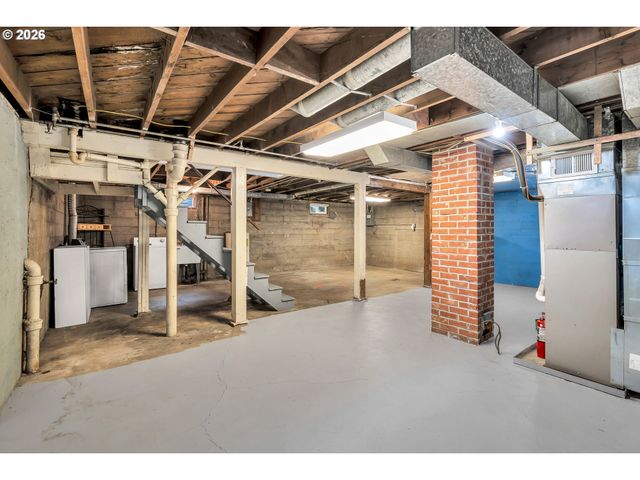 1323 Ne 47TH Ave, Portland, OR 97213