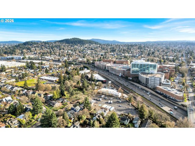 1323 Ne 47TH Ave, Portland, OR 97213