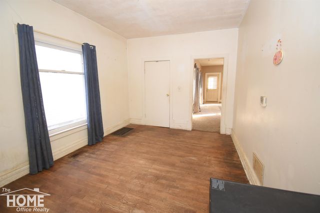 331 N Saginaw Street, Owosso, MI 48867