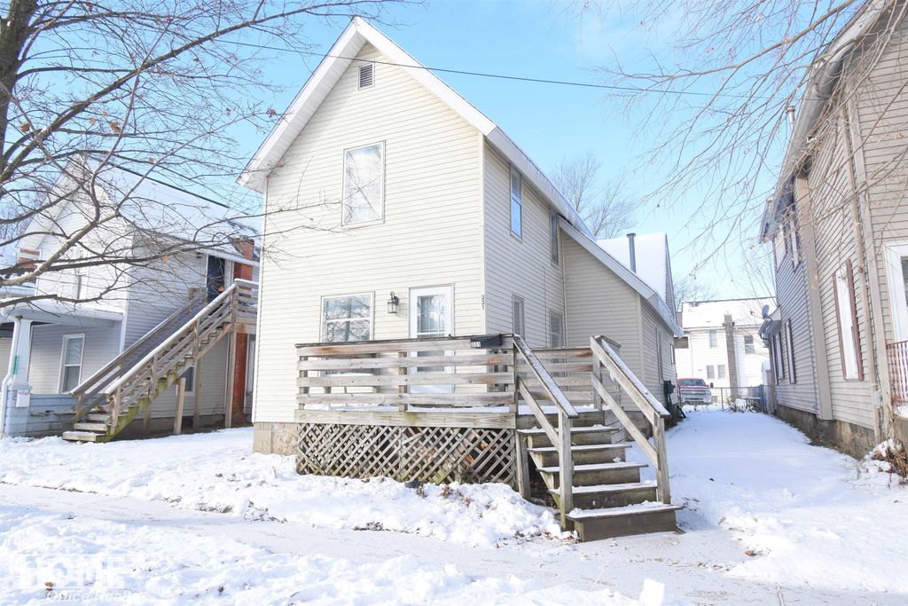 331 N Saginaw Street, Owosso, MI 48867