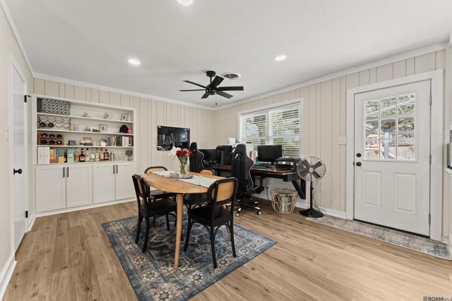 375 Sherwood Forest Blvd, Baton Rouge, LA 70815