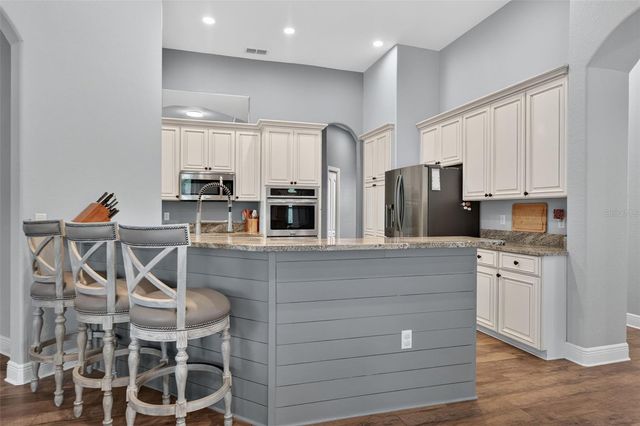 2813 HAMPTON PLACE COURT, Plant City, FL 33566