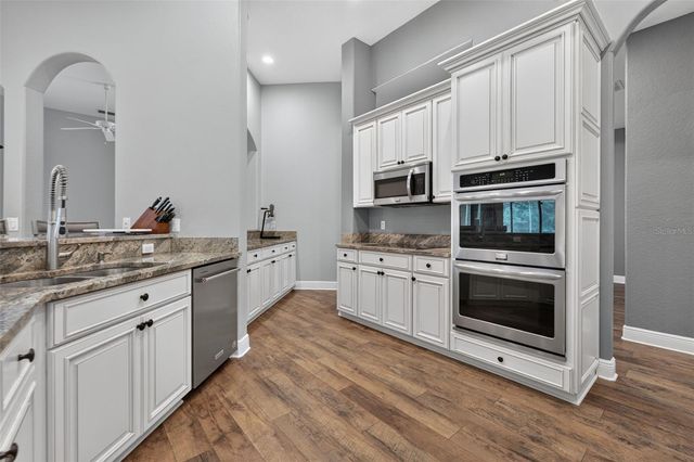 2813 HAMPTON PLACE COURT, Plant City, FL 33566