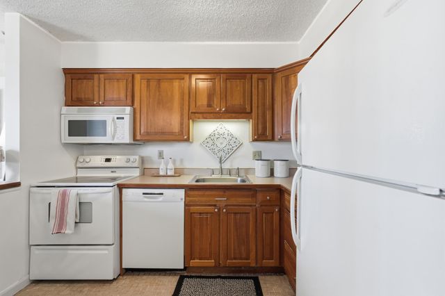 78 10th Street E 2807, Saint Paul, MN 55101