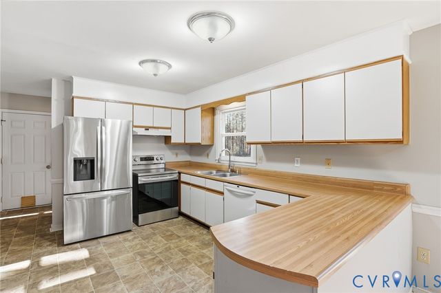 3605 Whitehouse Rd, Chesterfield, VA 23834