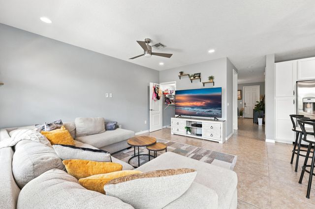 4585 Tara Cove Way, West Palm Beach, FL 33417