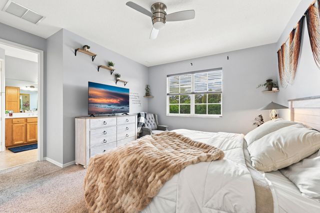 4585 Tara Cove Way, West Palm Beach, FL 33417