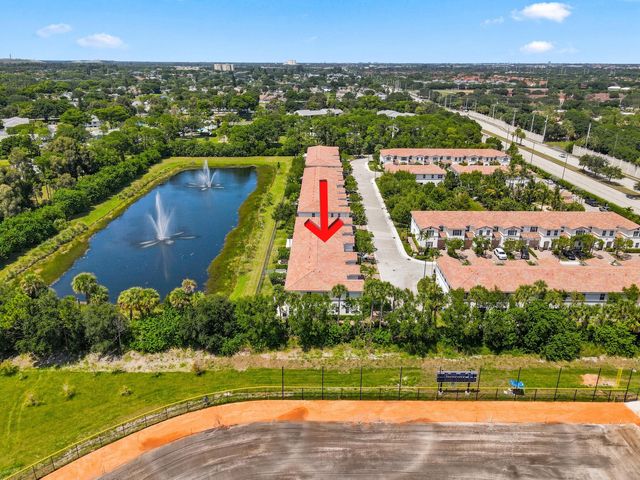 4585 Tara Cove Way, West Palm Beach, FL 33417
