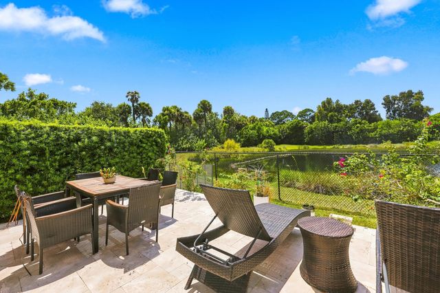 4585 Tara Cove Way, West Palm Beach, FL 33417