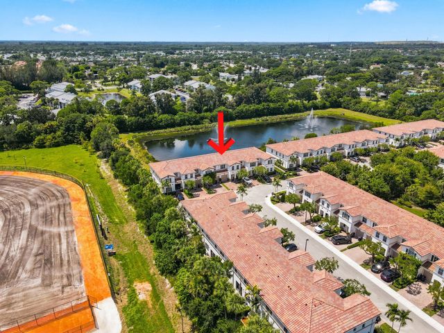 4585 Tara Cove Way, West Palm Beach, FL 33417