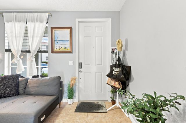 4585 Tara Cove Way, West Palm Beach, FL 33417
