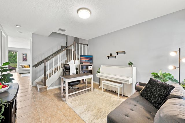 4585 Tara Cove Way, West Palm Beach, FL 33417