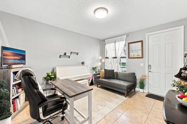 4585 Tara Cove Way, West Palm Beach, FL 33417