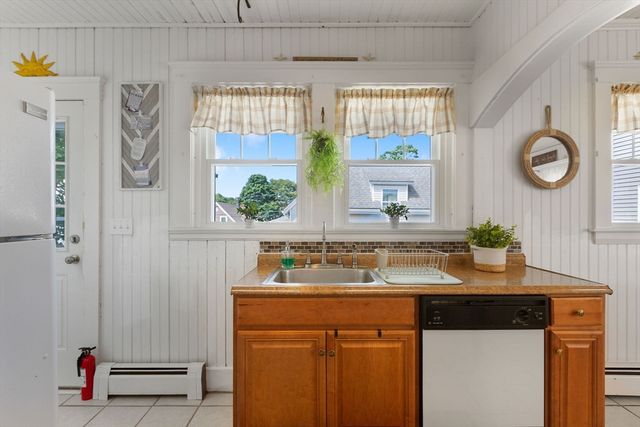 13 5th Street, Wareham, MA 02571