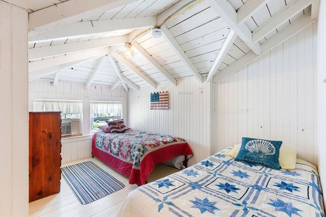 13 5th Street, Wareham, MA 02571