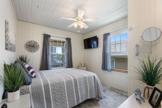 13 5th Street, Wareham, MA 02571