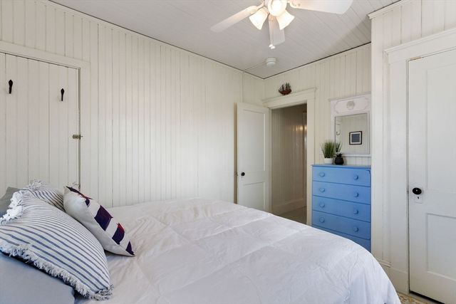 13 5th Street, Wareham, MA 02571