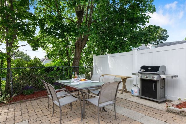 13 5th Street, Wareham, MA 02571