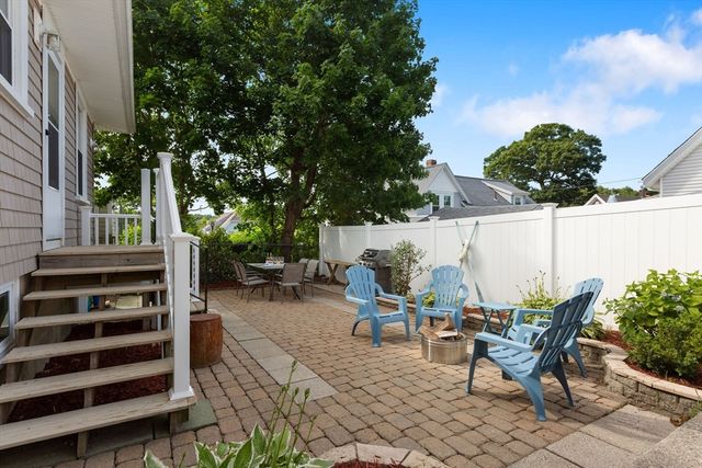 13 5th Street, Wareham, MA 02571