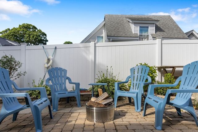 13 5th Street, Wareham, MA 02571
