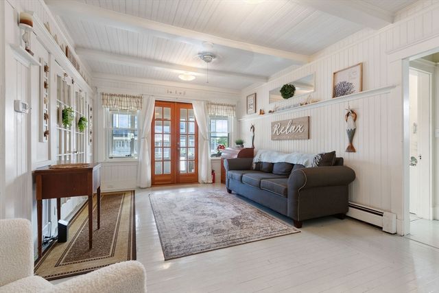 13 5th Street, Wareham, MA 02571