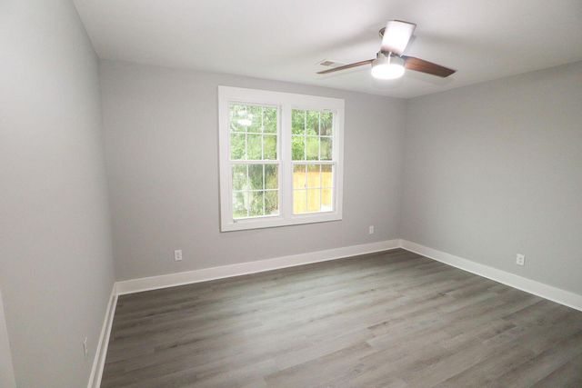 2121 Cosgrove Avenue, North Charleston, SC 29405