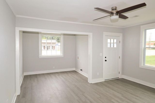 2121 Cosgrove Avenue, North Charleston, SC 29405