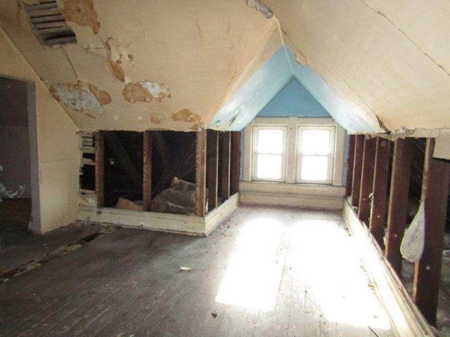 501 9th St, Freedom, PA 15042