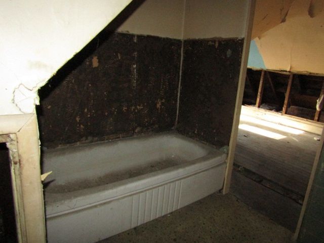 501 9th St, Freedom, PA 15042