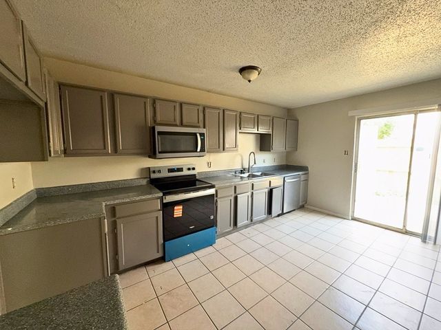 10500 Lake June Road H1, Dallas, TX 75217