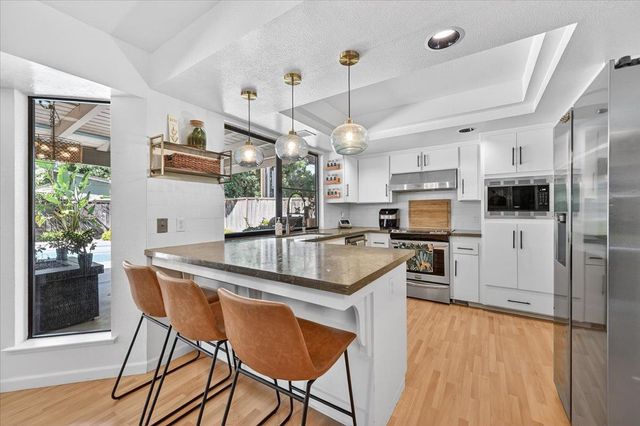 3250 W Ellery Avenue, Fresno, CA 93711