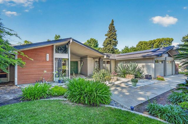 3250 W Ellery Avenue, Fresno, CA 93711