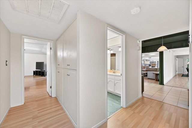 3250 W Ellery Avenue, Fresno, CA 93711