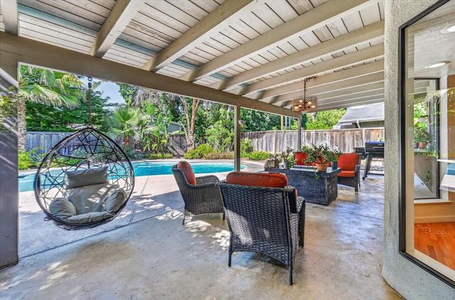 3250 W Ellery Avenue, Fresno, CA 93711