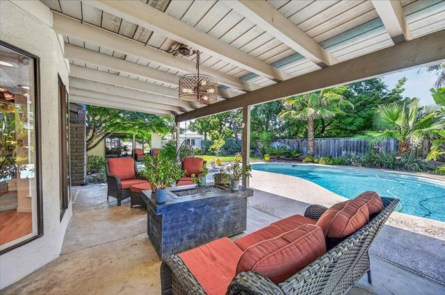 3250 W Ellery Avenue, Fresno, CA 93711