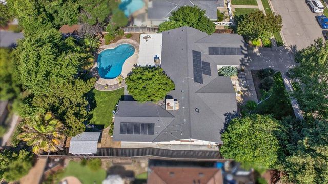 3250 W Ellery Avenue, Fresno, CA 93711
