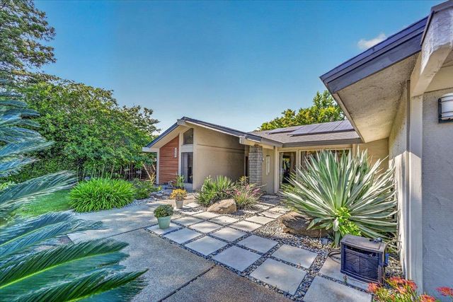3250 W Ellery Avenue, Fresno, CA 93711