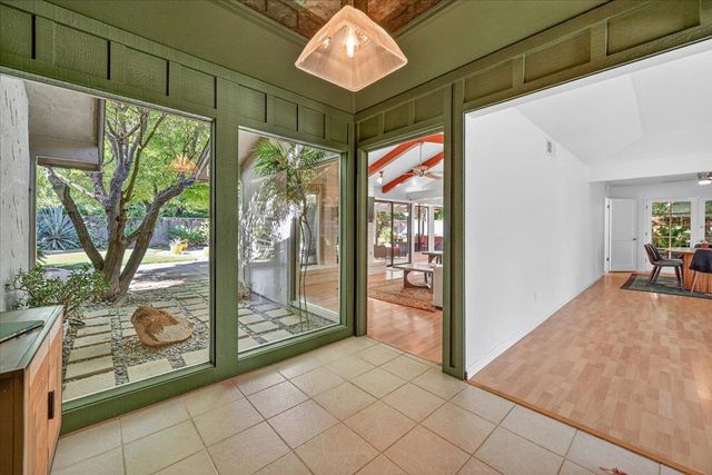 3250 W Ellery Avenue, Fresno, CA 93711