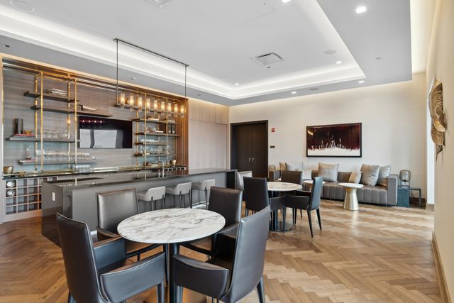 363 E Wacker Drive 1906, Chicago, IL 60601