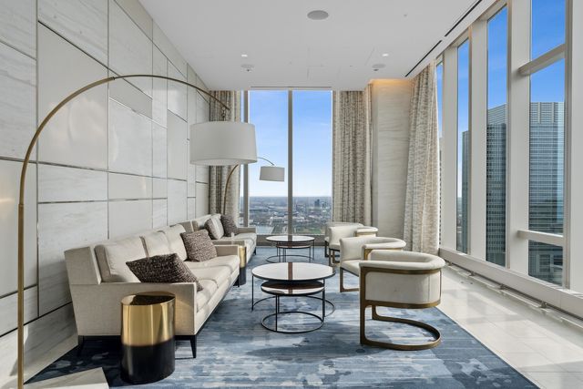 363 E Wacker Drive 1906, Chicago, IL 60601