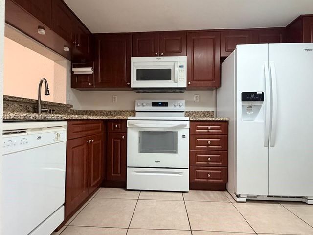 721 SW 113th Way 721, Pembroke Pines, FL 33025