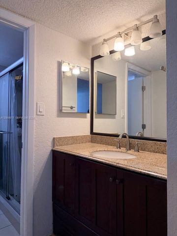 721 SW 113th Way 721, Pembroke Pines, FL 33025