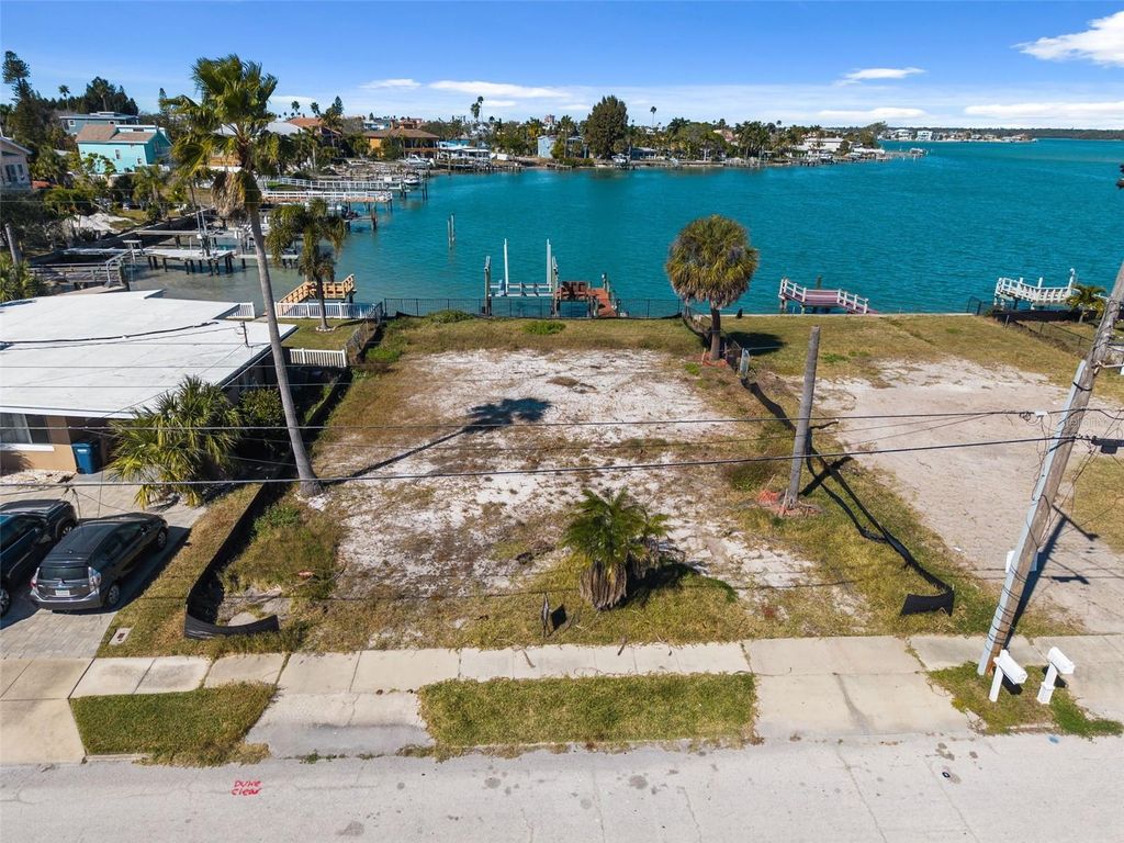 15307 HARBOR DRIVE, Madeira Beach, FL 33708