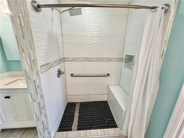 8000 Fountain Mist BLVD, Lehigh Acres, FL 33972