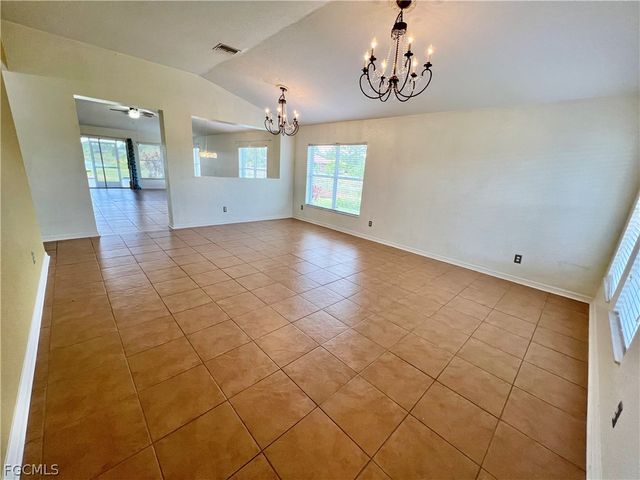 8000 Fountain Mist BLVD, Lehigh Acres, FL 33972