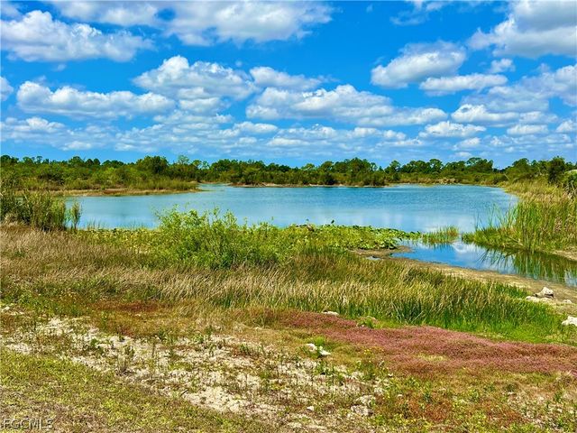 8000 Fountain Mist BLVD, Lehigh Acres, FL 33972