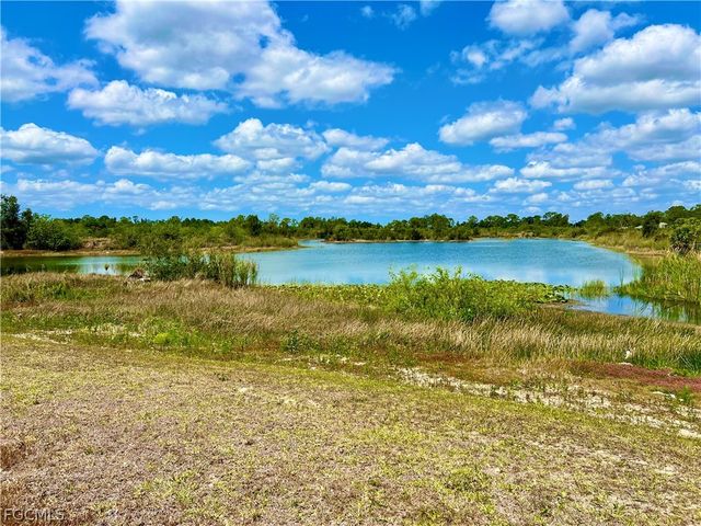 8000 Fountain Mist BLVD, Lehigh Acres, FL 33972